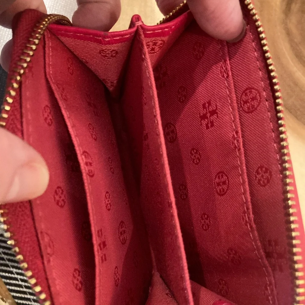 Tory Burch Thea Bifold Wallet Zip Around Wallet With Key fob Fushia Pink Rt-248$